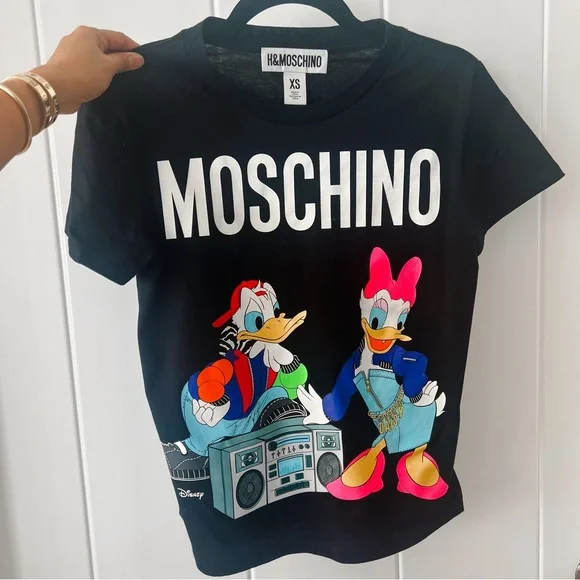 新品未使用　Ｈ＆Ｍ　MOSCHINO  ディズニー　Tシャツ　ドナルド　デイジー Moschino | Tops | Hm X Moschino Donald Daisy Duck Disney